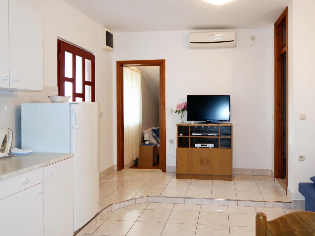 Apartment Haus Peric - Kor201 By Interhome Prigradica Bagian luar foto